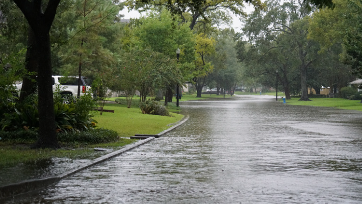 streets flooded in a Florida neighborhood during hurricane season